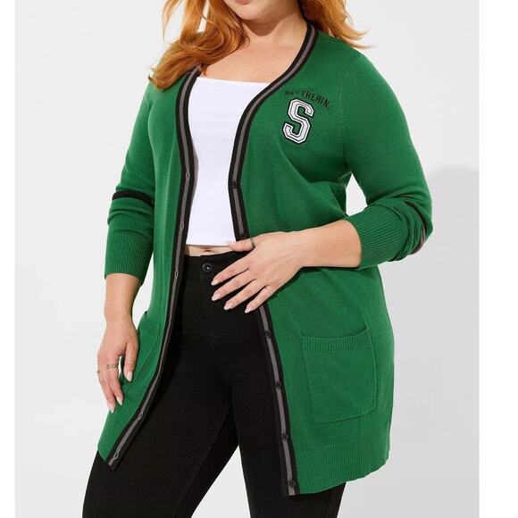 New Torrid 0 (size 12) Harry‎ Potter Button Front Slytherin Cardigan Sweater Top - Picture 2 of 3
